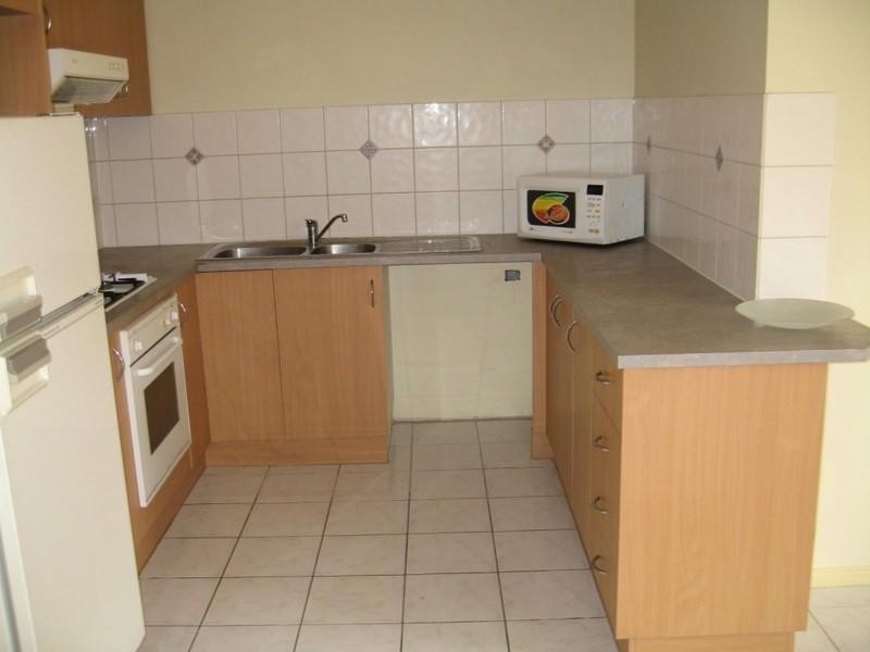 1/2 Colin Road, Clayton VIC 3168