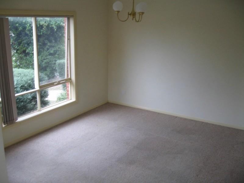 1/2 Colin Road, Clayton VIC 3168