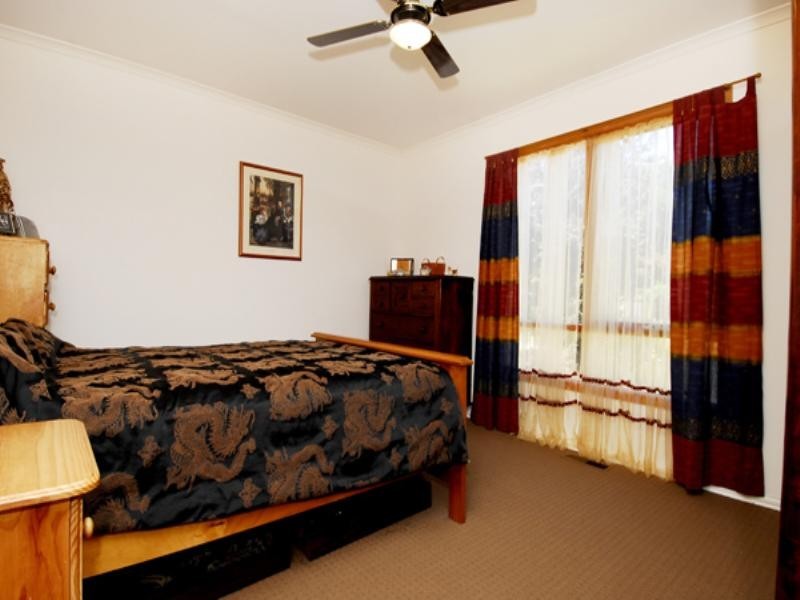 3 Elaroo Street, Chadstone VIC 3148