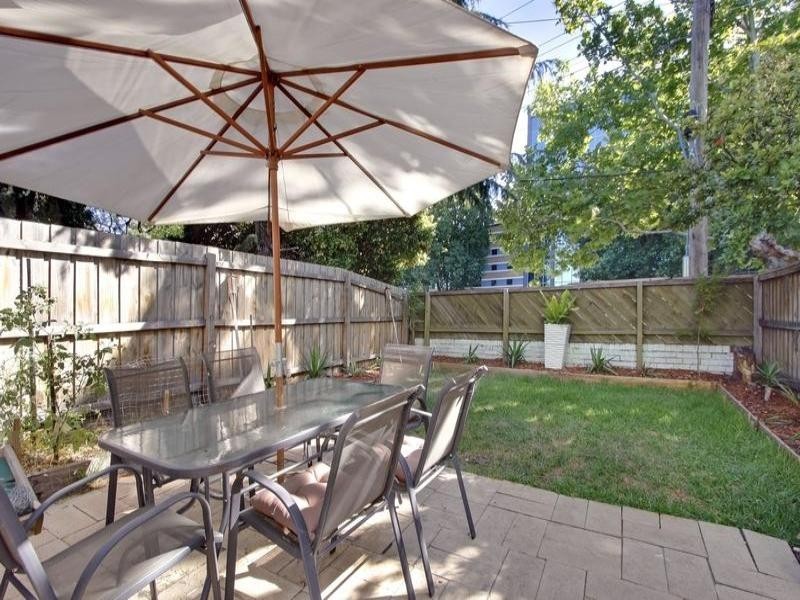 2/919 Dandenong Road, Malvern East VIC 3145