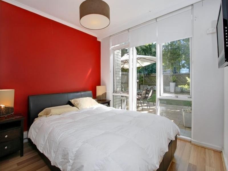 2/919 Dandenong Road, Malvern East VIC 3145