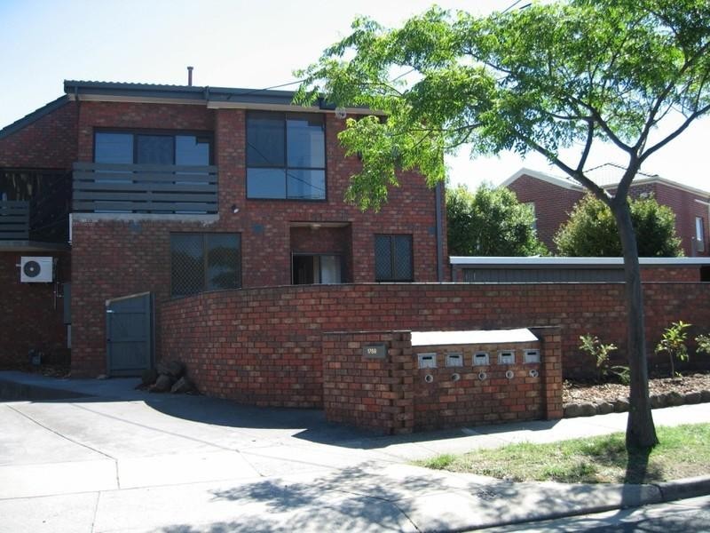 1/1769 Dandenong Road, Oakleigh East VIC 3166