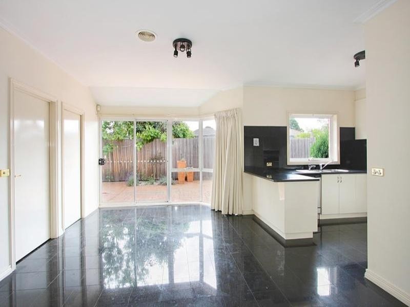 3/3 Stradbroke Court, Oakleigh South VIC 3167