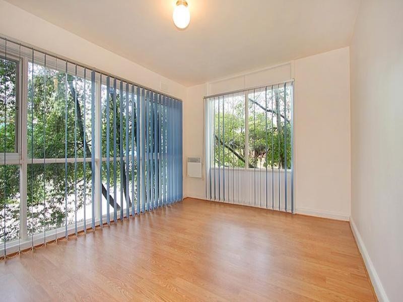 12/1761 dandenong Road, Oakleigh East VIC 3166