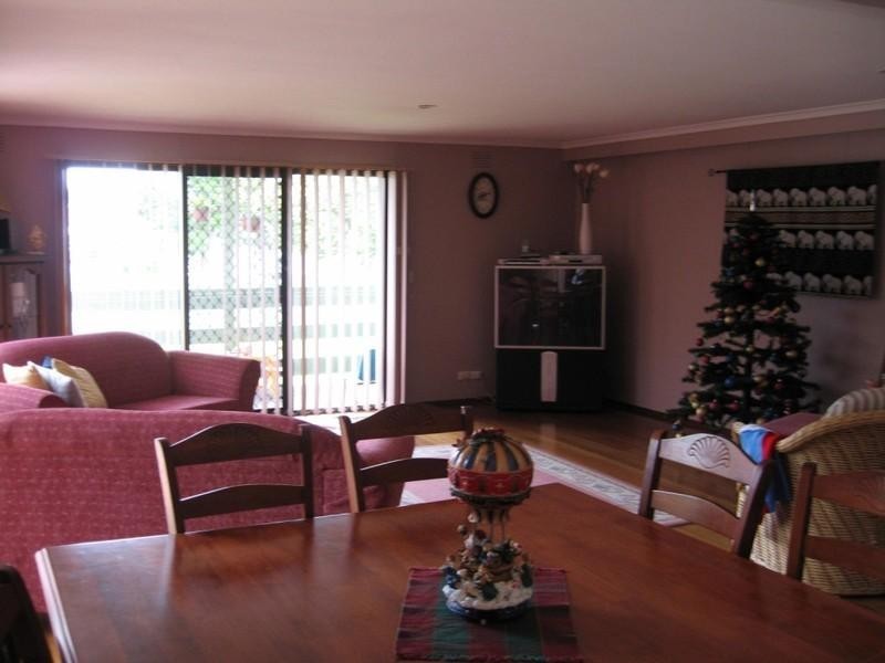 14 Webb Avenue, Springvale VIC 3171