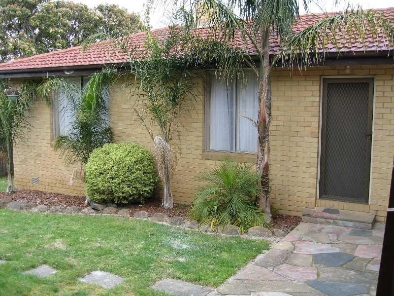 15 Trent Court, Notting Hill VIC 3168
