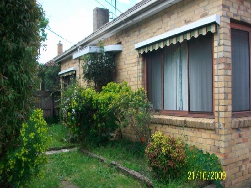 16 Mimosa Avenue, Oakleigh South VIC 3167
