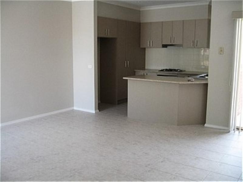 2/23 Margaret Street, Clayton VIC 3168