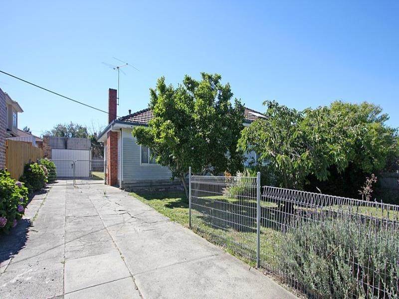 130 Clayton Road, Clayton VIC 3168
