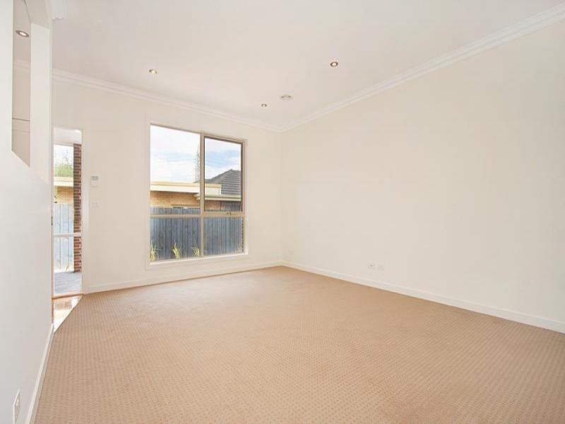 2/458 Huntingdale Road, Mount Waverley VIC 3149