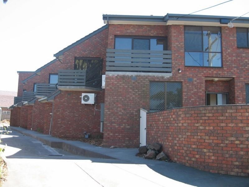 5/1769 Dandenong Road, Clayton VIC 3168