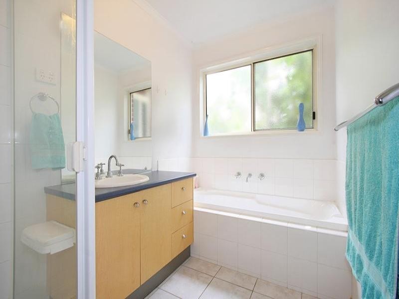 2/40 Drummond Street, Chadstone VIC 3148