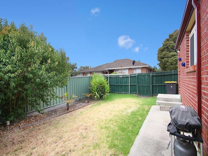 2/40 Drummond Street, Chadstone VIC 3148