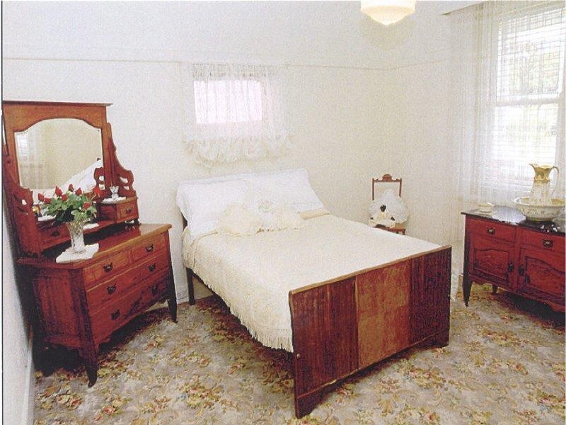 41 Calembeena Avenue, Hughesdale VIC 3166