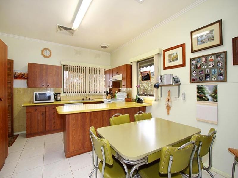 12 Atkinson Street, Chadstone VIC 3148