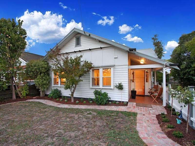 39a Eleebana Avenue, Hughesdale VIC 3166