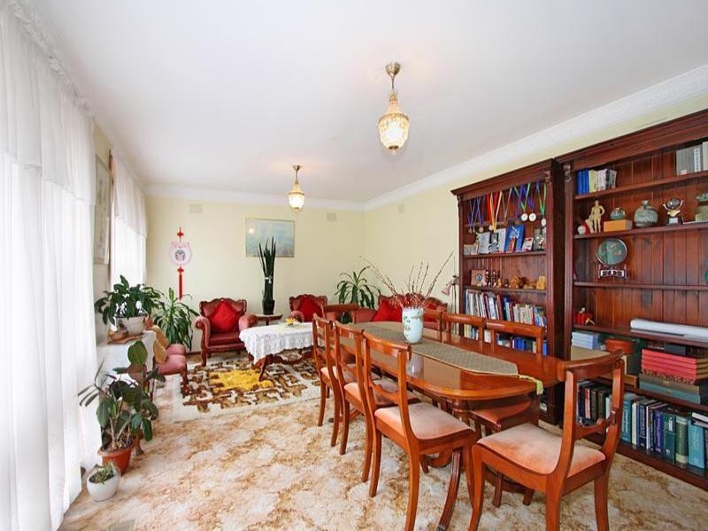 5 Mountbatten Court, Oakleigh East VIC 3166