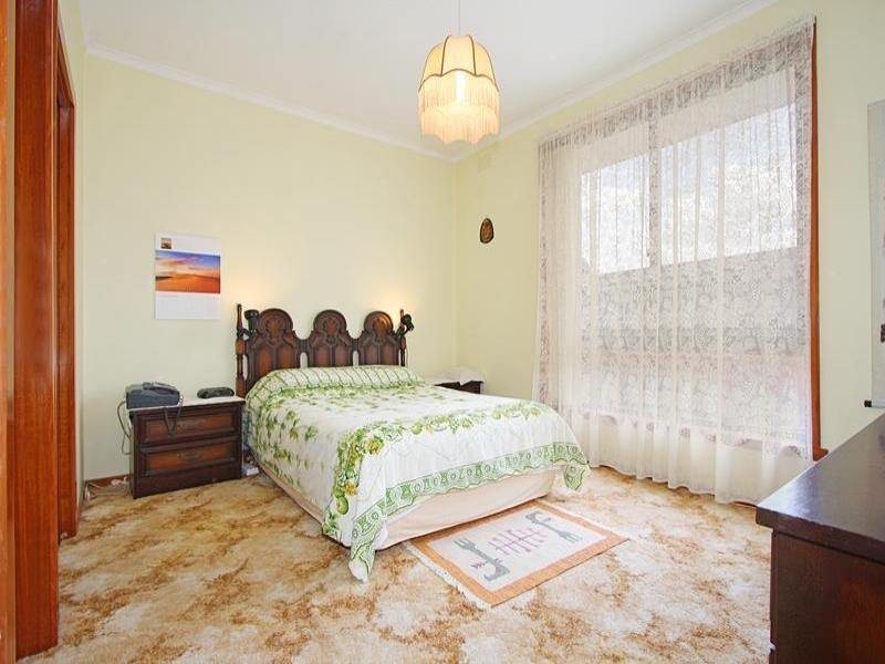 5 Mountbatten Court, Oakleigh East VIC 3166