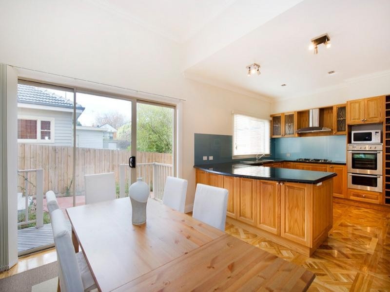 4 Peak Street, Malvern East VIC 3145