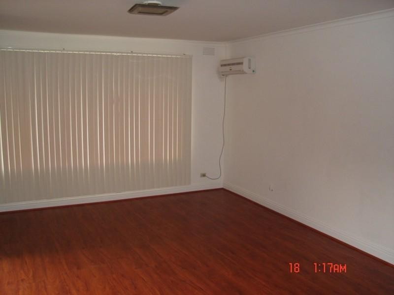 2/1 Burton Avenue, Clayton VIC 3168