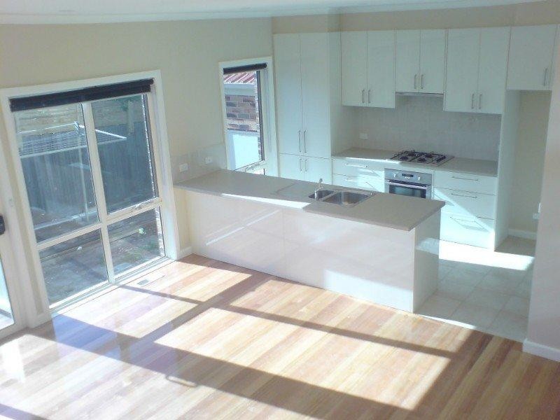 2/4 Jacana Street, Chadstone VIC 3148