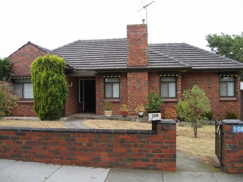 108 Tucker Road, Bentleigh VIC 3204