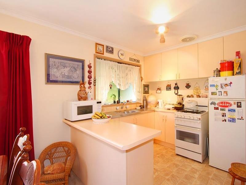 7 Moona Court, Chadstone VIC 3148