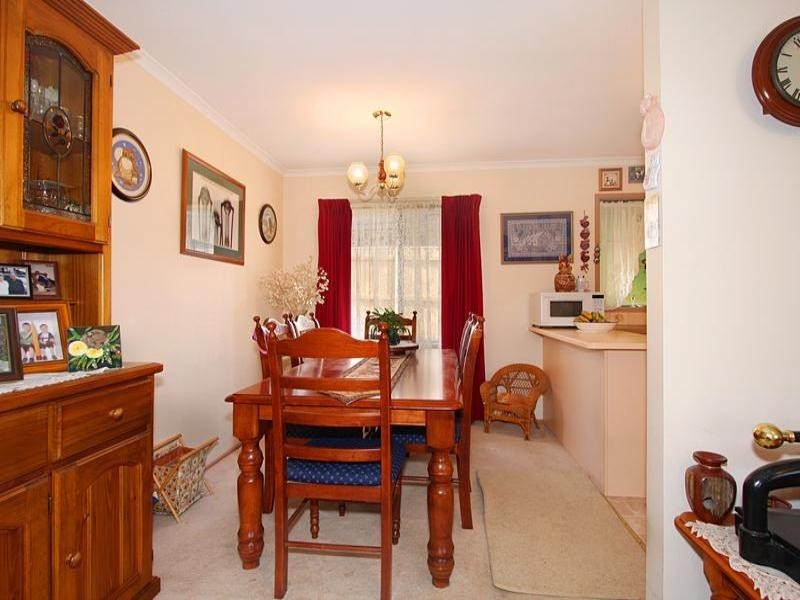 7 Moona Court, Chadstone VIC 3148