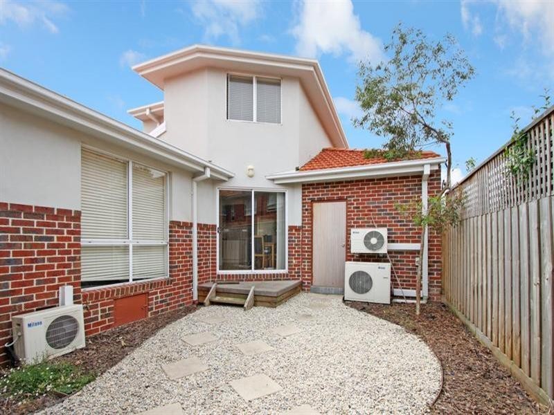 1/4 Fortuna Street, Clayton VIC 3168