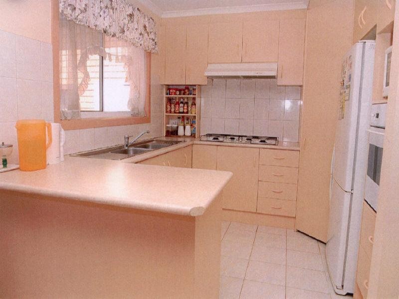 4 Iskandar Court, Chadstone VIC 3148