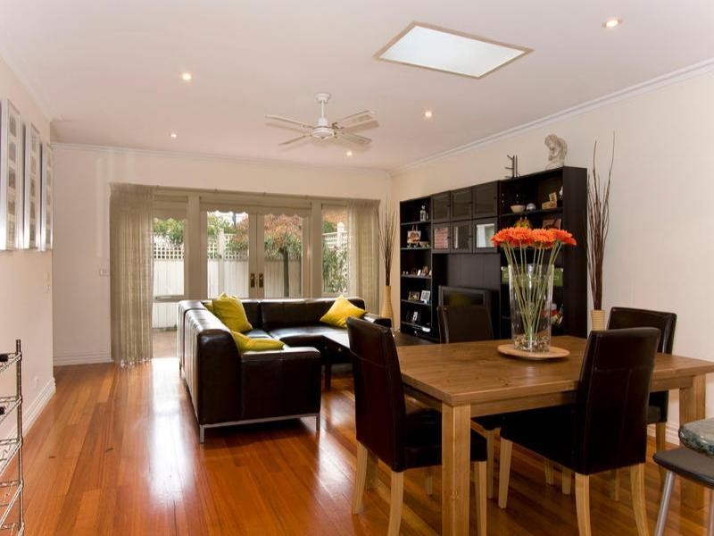 2/38 Carlisle Crescent, Hughesdale VIC 3166