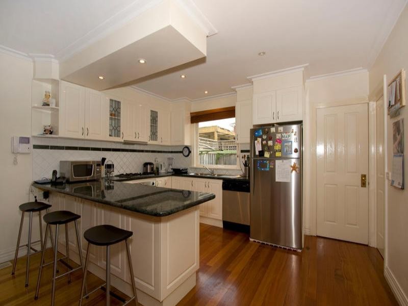 2/38 Carlisle Crescent, Hughesdale VIC 3166