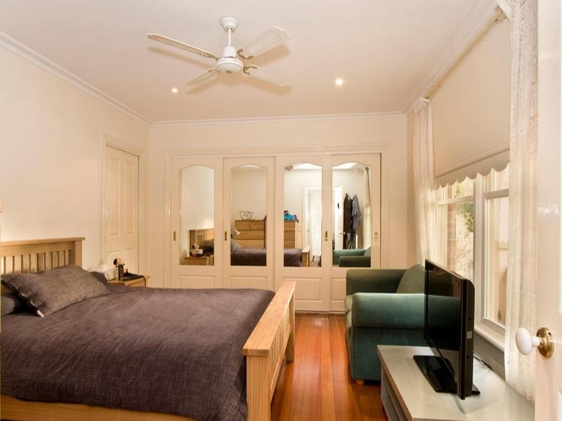 2/38 Carlisle Crescent, Hughesdale VIC 3166