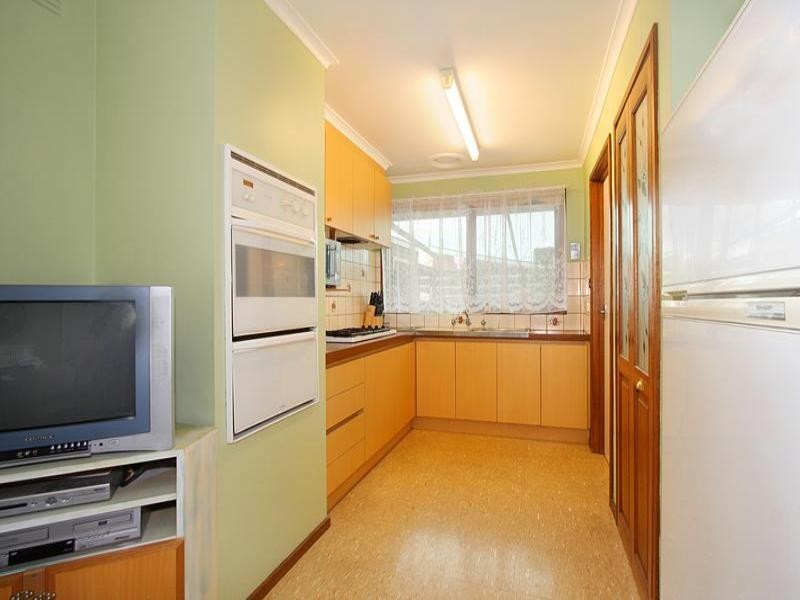 1/3-5 Carlisle Crescent, Hughesdale VIC 3166