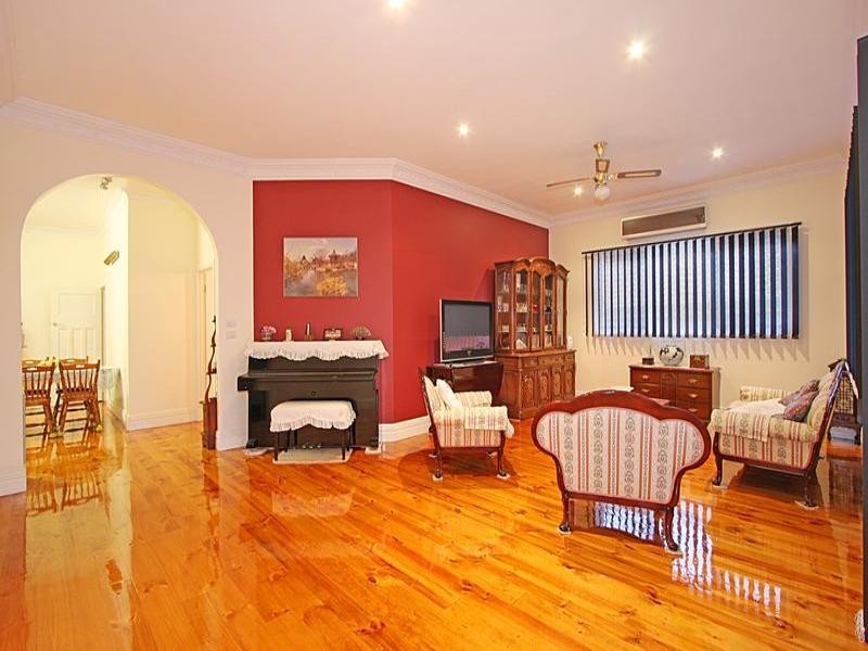 7 Henty Street, Murrumbeena VIC 3163