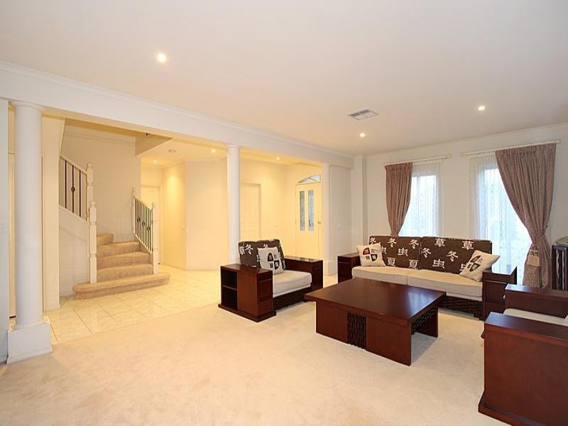 11 Emma Court, Mount Waverley VIC 3149