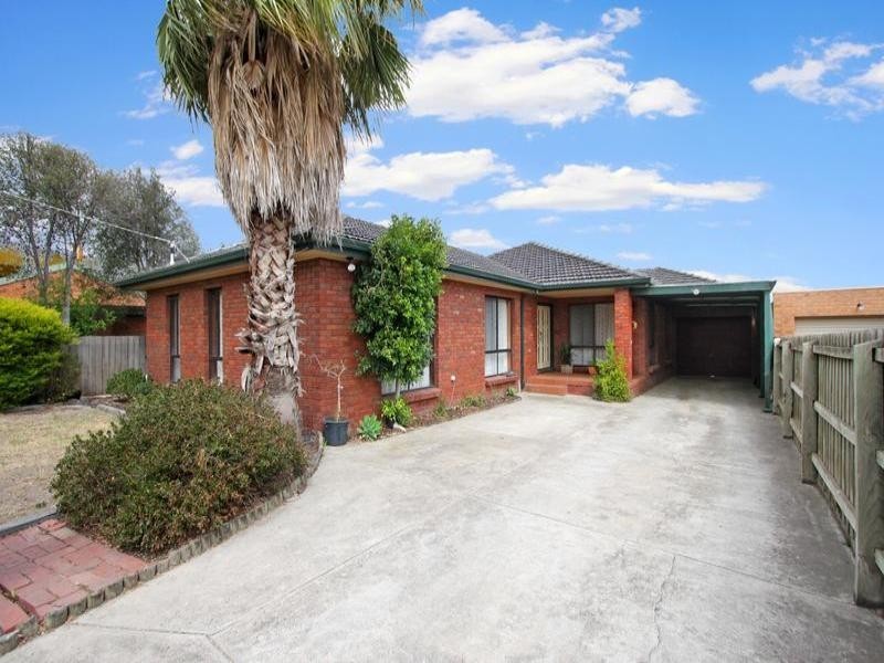 4 Monterey Court, Oakleigh South VIC 3167