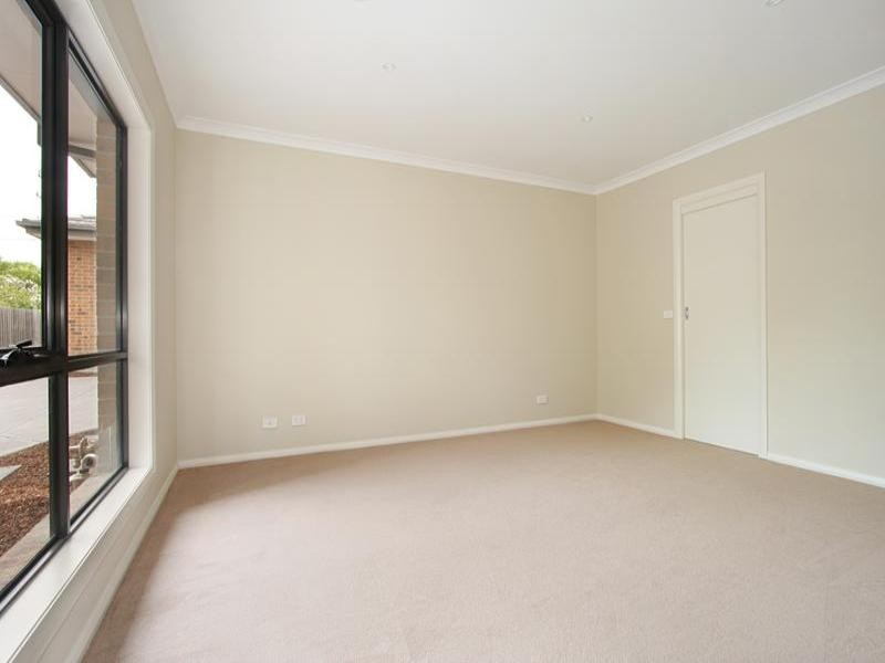 2/1781 Dandenong Road, Oakleigh East VIC 3166