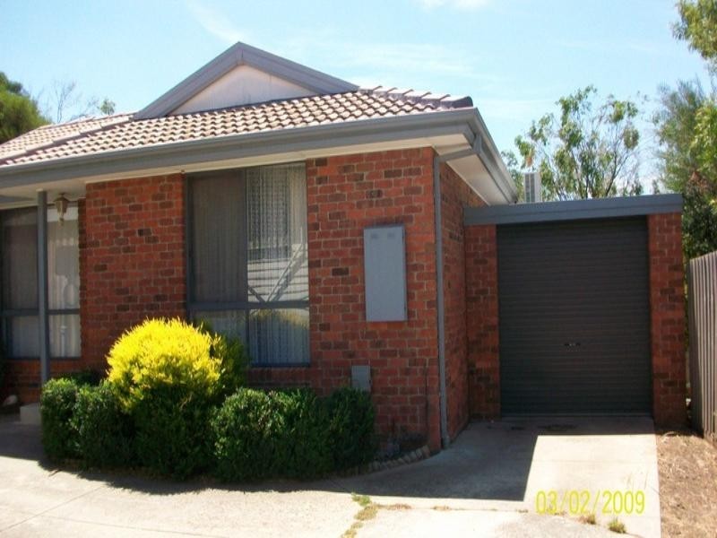 2/3 Gamble Street, Oakleigh East VIC 3166