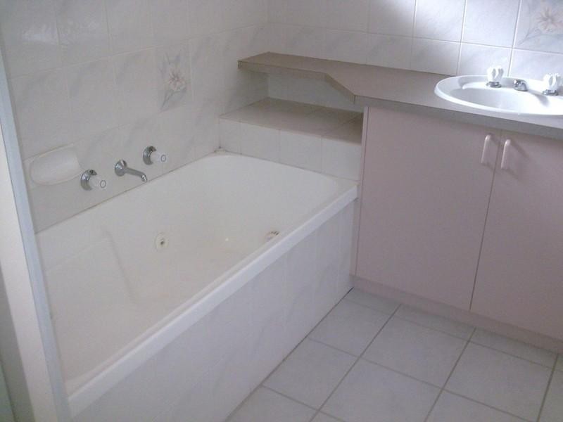 2/3 Gamble Street, Oakleigh East VIC 3166