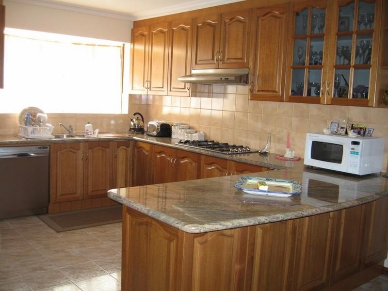 1 Carlingford Close, Rowville VIC 3178