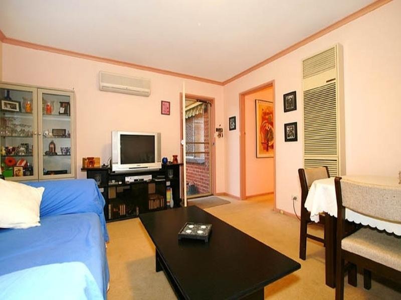 4/11 State Street, Oakleigh VIC 3166