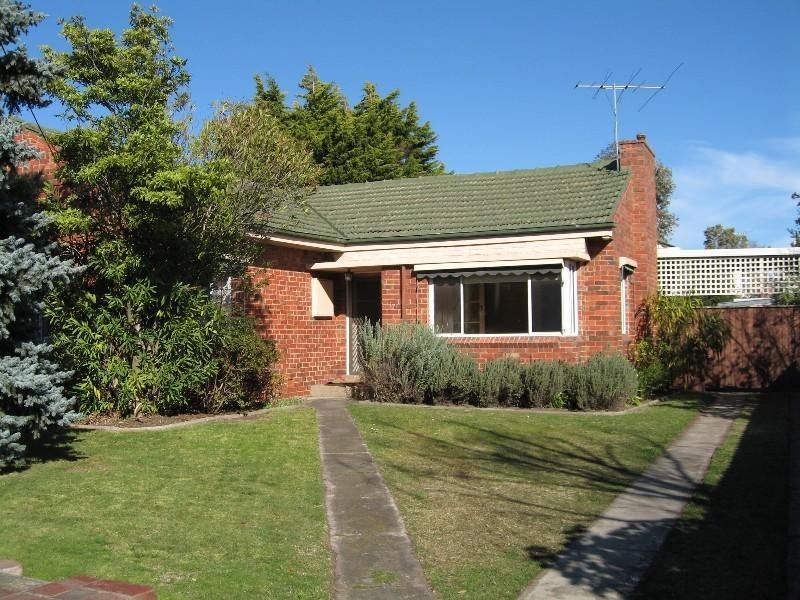 50 Wallace Avenue, Murrumbeena VIC 3163