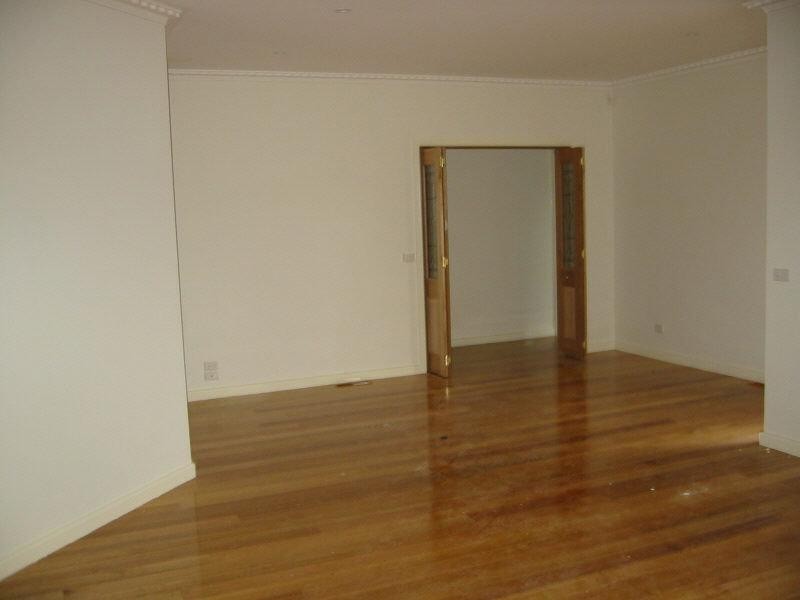 2/47 Tainton Road, Burwood East VIC 3151