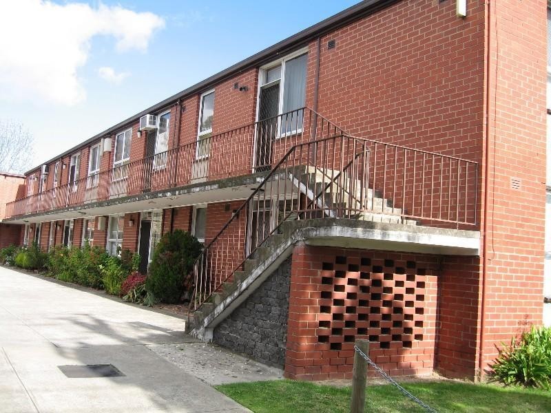 9/1366 Dandenong Road, Oakleigh VIC 3166