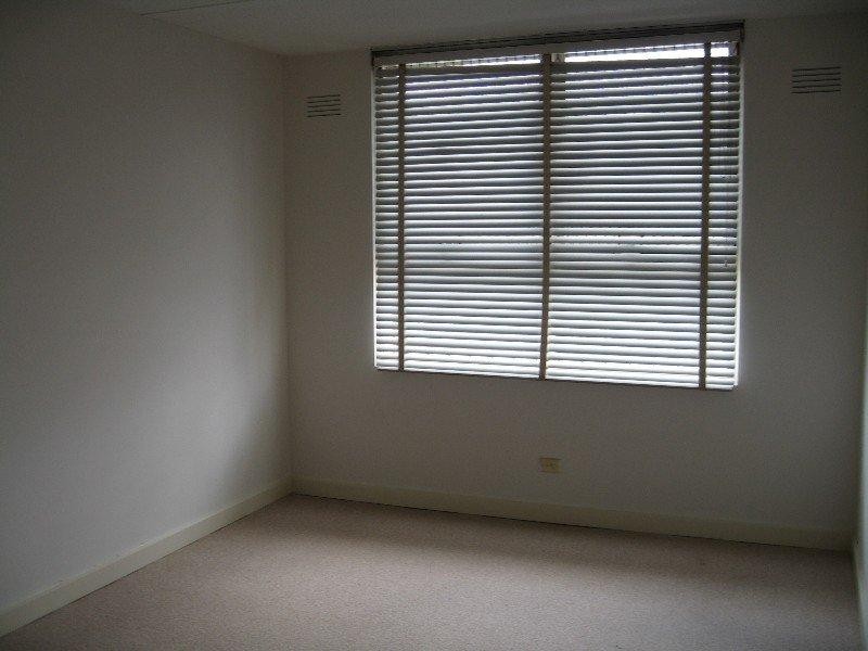 9/1366 Dandenong Road, Oakleigh VIC 3166