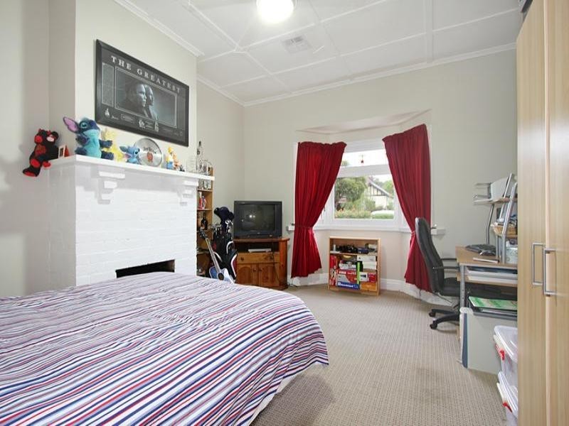149 Kangaroo Road, Hughesdale VIC 3166