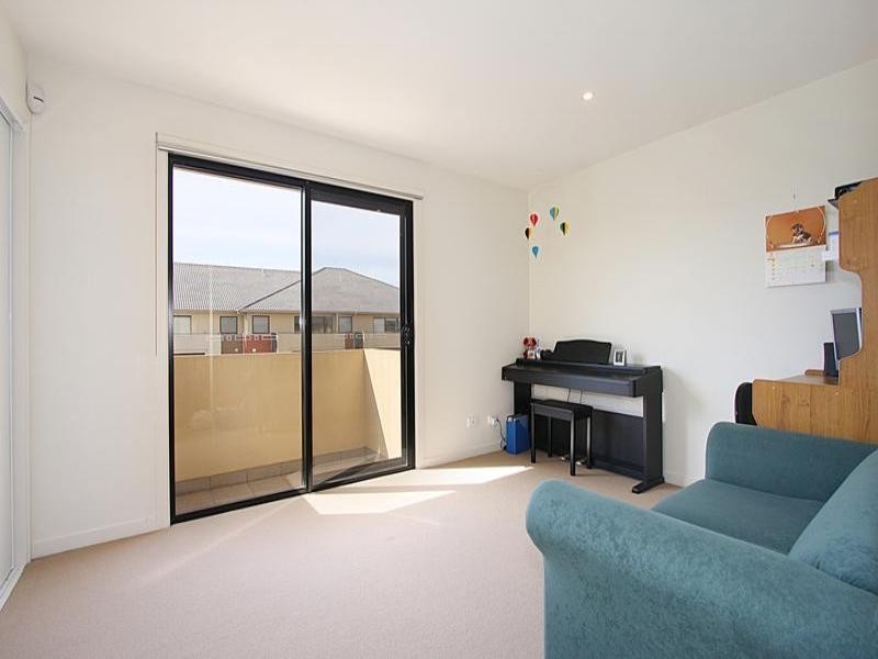 3 Leaf Court, Clayton VIC 3168