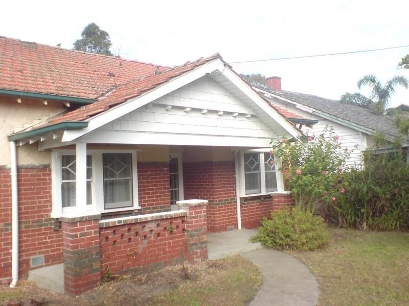 138 Kangaroo Road, Hughesdale VIC 3166