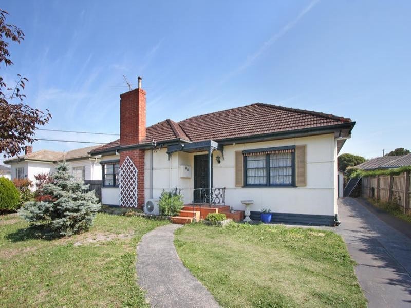 27 Luntar Road, Oakleigh South VIC 3167